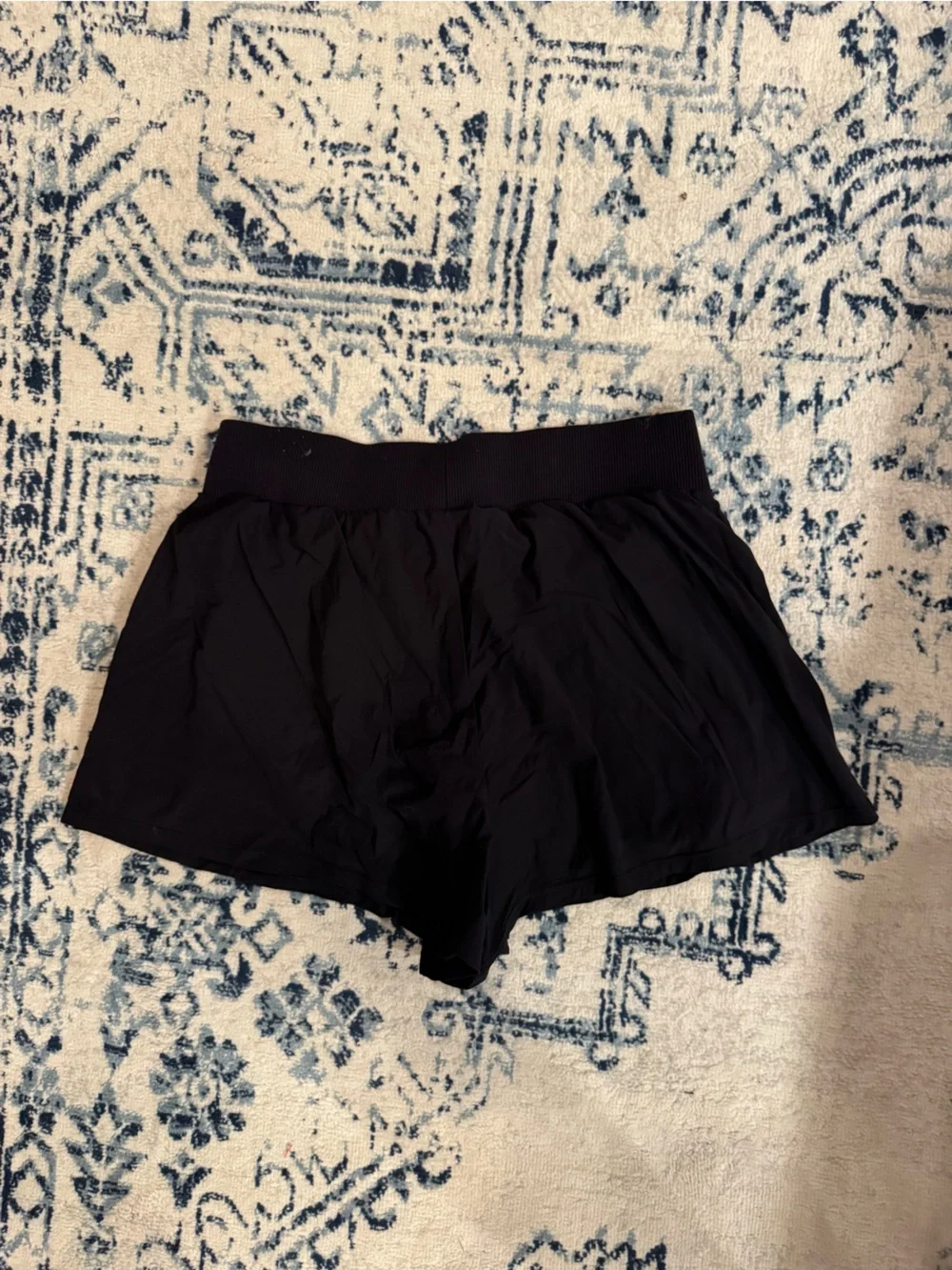 ALO Yoga Breezy Shorts